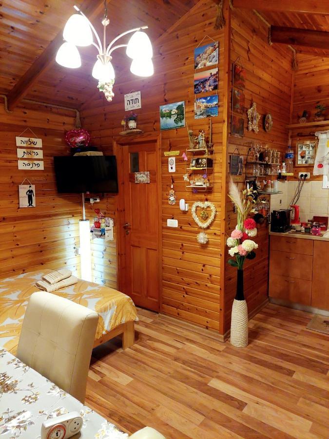 Happiness Zimmer צימר האושר - גם לציבור הדתי Apartment Нахария Екстериор снимка